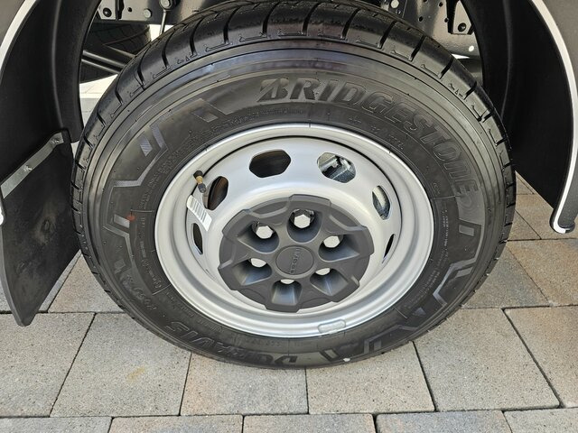 Carrinha de contentor IVECO Daily 35S18HA8 3.0 Hi-Matic AHK Tachograph LED: foto 24