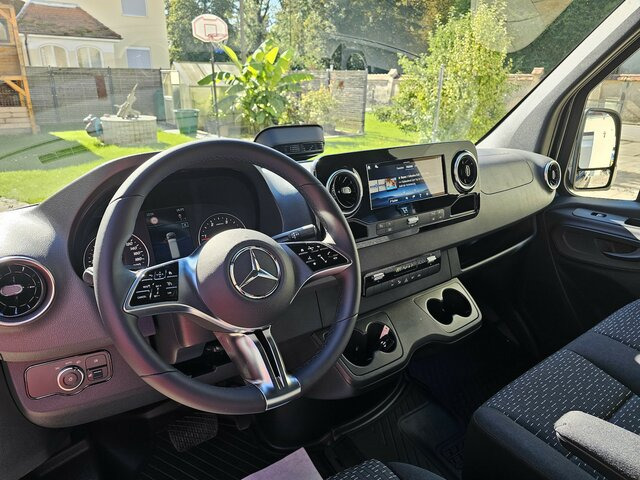 MERCEDES-BENZ Sprinter 317 CDI Kasten L2H2 AHK 3,5t MBUX10,25... - Furgão: foto 3 MERCEDES-BENZ Sprinter 317 CDI Kasten L2H2 AHK 3,5t MBUX10,25... - Furgão: foto 3