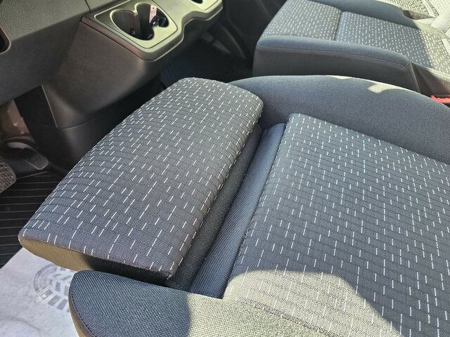 MERCEDES-BENZ Sprinter 317 CDI Kasten L2H2 AHK 3,5t MBUX10,25... - Furgão: foto 4 MERCEDES-BENZ Sprinter 317 CDI Kasten L2H2 AHK 3,5t MBUX10,25... - Furgão: foto 4