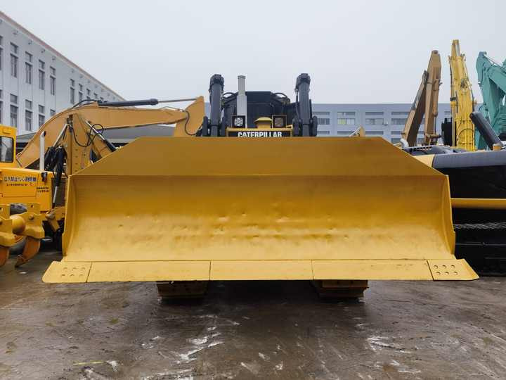 90% new Second Hand Construction Machinery Caterpillar D7R used cat d7r caterpillar bulldozer in stock - Buldôzer: foto 2 90% new Second Hand Construction Machinery Caterpillar D7R used cat d7r caterpillar bulldozer in stock - Buldôzer: foto 2
