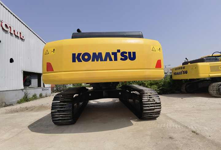 Big-excavator 40ton second hand komatsu excavator pc400-8 suitable price pc 400-8 - Escavadora de rastos: foto 3 Big-excavator 40ton second hand komatsu excavator pc400-8 suitable price pc 400-8 - Escavadora de rastos: foto 3
