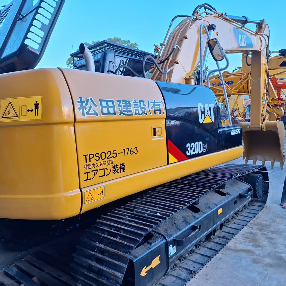 CAT 320D2L Excavator - Escavadora de rastos: foto 4 CAT 320D2L Excavator - Escavadora de rastos: foto 4