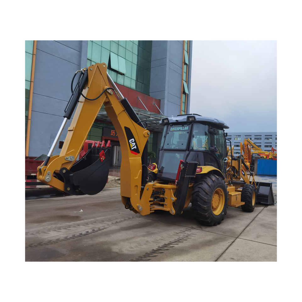 CAT 420F Backhoe Loader - Retroescavadeira: foto 1 CAT 420F Backhoe Loader - Retroescavadeira: foto 1