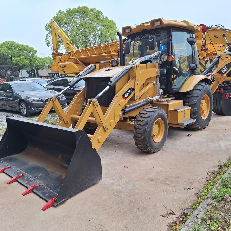 CAT 420F2 Backhoe Loader - Retroescavadeira: foto 3 CAT 420F2 Backhoe Loader - Retroescavadeira: foto 3