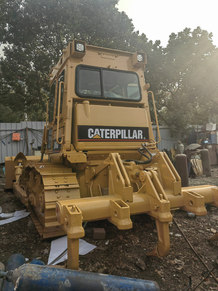 CAT D6G Bulldozer - Buldôzer: foto 5 CAT D6G Bulldozer - Buldôzer: foto 5