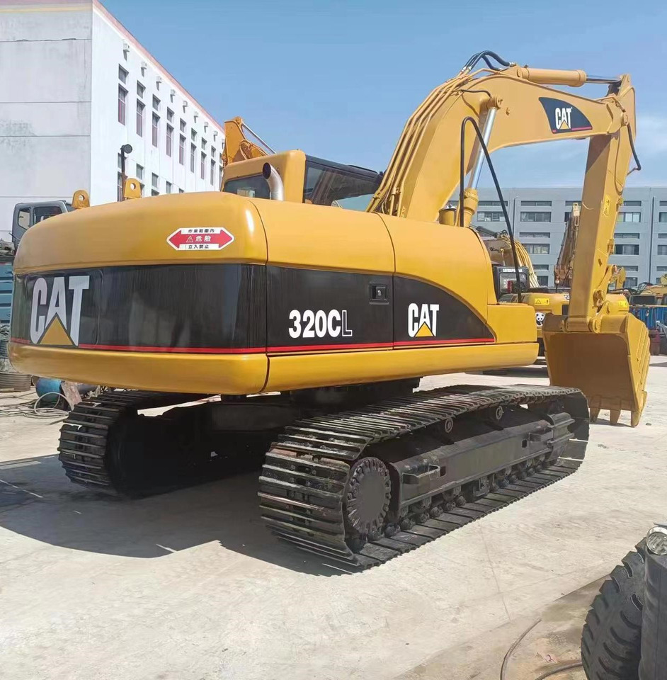 CATERPILLAR 320C - Escavadora de rastos: foto 2 CATERPILLAR 320C - Escavadora de rastos: foto 2