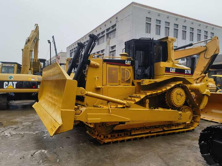 Cheap Used CAT D7R Bulldozer Track Dozer japan used bulldozer for sale - Buldôzer: foto 4 Cheap Used CAT D7R Bulldozer Track Dozer japan used bulldozer for sale - Buldôzer: foto 4