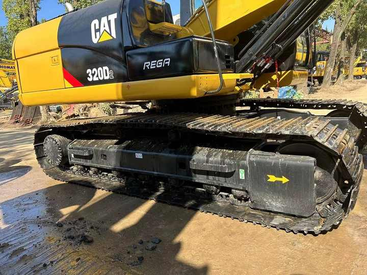 Cheap used excavators machine cat 320d2 for sale caterpillar machinery used excavator caterpillar - Escavadora de rastos: foto 5 Cheap used excavators machine cat 320d2 for sale caterpillar machinery used excavator caterpillar - Escavadora de rastos: foto 5