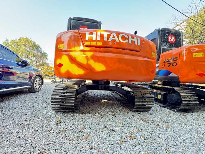 Good Condition Original HITACHI ZX70 Crawler Excavator ZX70 ZX120 Second Hand Tracked Digger - Escavadora de rastos: foto 4 Good Condition Original HITACHI ZX70 Crawler Excavator ZX70 ZX120 Second Hand Tracked Digger - Escavadora de rastos: foto 4