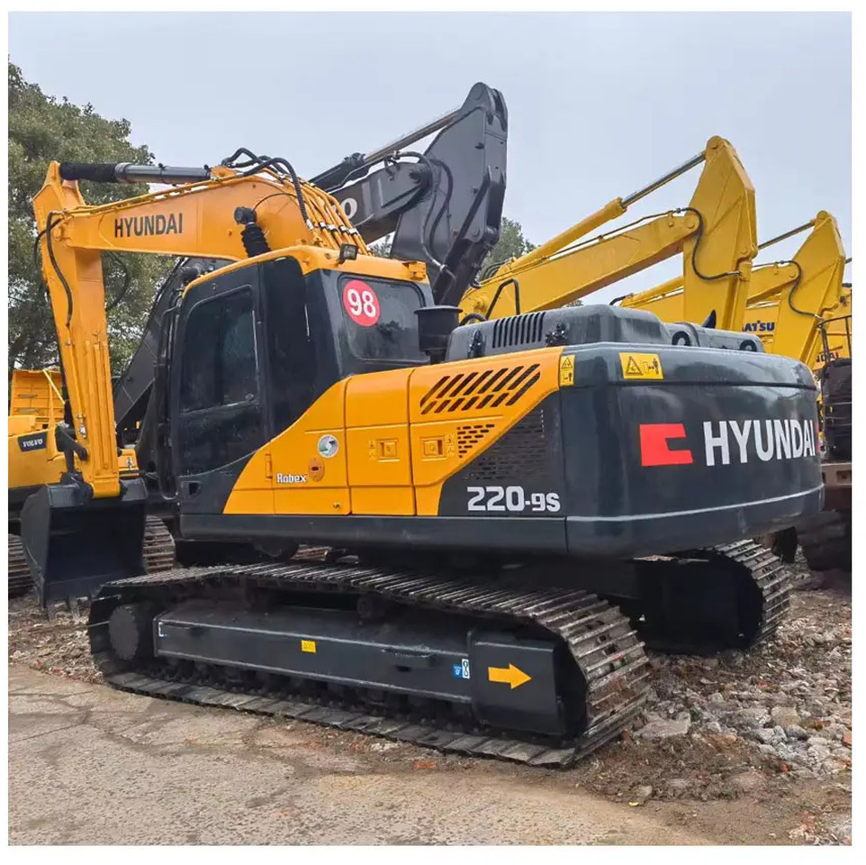High-Power Hyundai 220-9S Excavator Second-Hand Original Imported Used 220-9S Excavators Model from Korea - Escavadora de rastos: foto 1 High-Power Hyundai 220-9S Excavator Second-Hand Original Imported Used 220-9S Excavators Model from Korea - Escavadora de rastos: foto 1