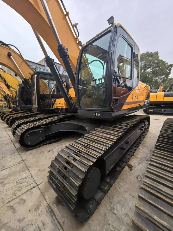 Escavadora de rastos Hyundai 220LC-9S Excavator: foto 6