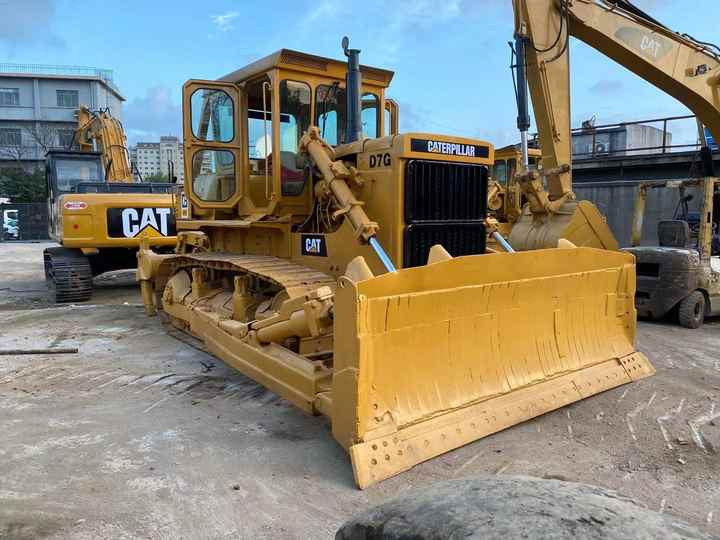 Japan import in good condition Construction bulldozer Second Hand Caterpillar CAT D7R Bulldozer Used CAT D7R for sale - Buldôzer: foto 5 Japan import in good condition Construction bulldozer Second Hand Caterpillar CAT D7R Bulldozer Used CAT D7R for sale - Buldôzer: foto 5