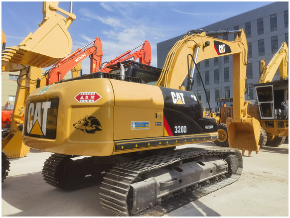 Japan original Hot selling 20 ton CAT320D second hand excavators Caterpillar excavator cat320d for sale - Escavadora de rastos: foto 1 Japan original Hot selling 20 ton CAT320D second hand excavators Caterpillar excavator cat320d for sale - Escavadora de rastos: foto 1