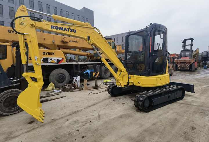 KOMATSU PC35 used excavators mini excavators 3.5 ton used KOMATSU excavators price for sale - Escavadora de rastos: foto 2 KOMATSU PC35 used excavators mini excavators 3.5 ton used KOMATSU excavators price for sale - Escavadora de rastos: foto 2