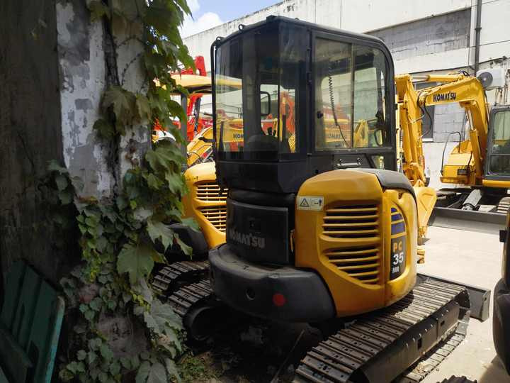 Komatsu PC35MR-3 excavator - Escavadora de rastos: foto 4 Komatsu PC35MR-3 excavator - Escavadora de rastos: foto 4