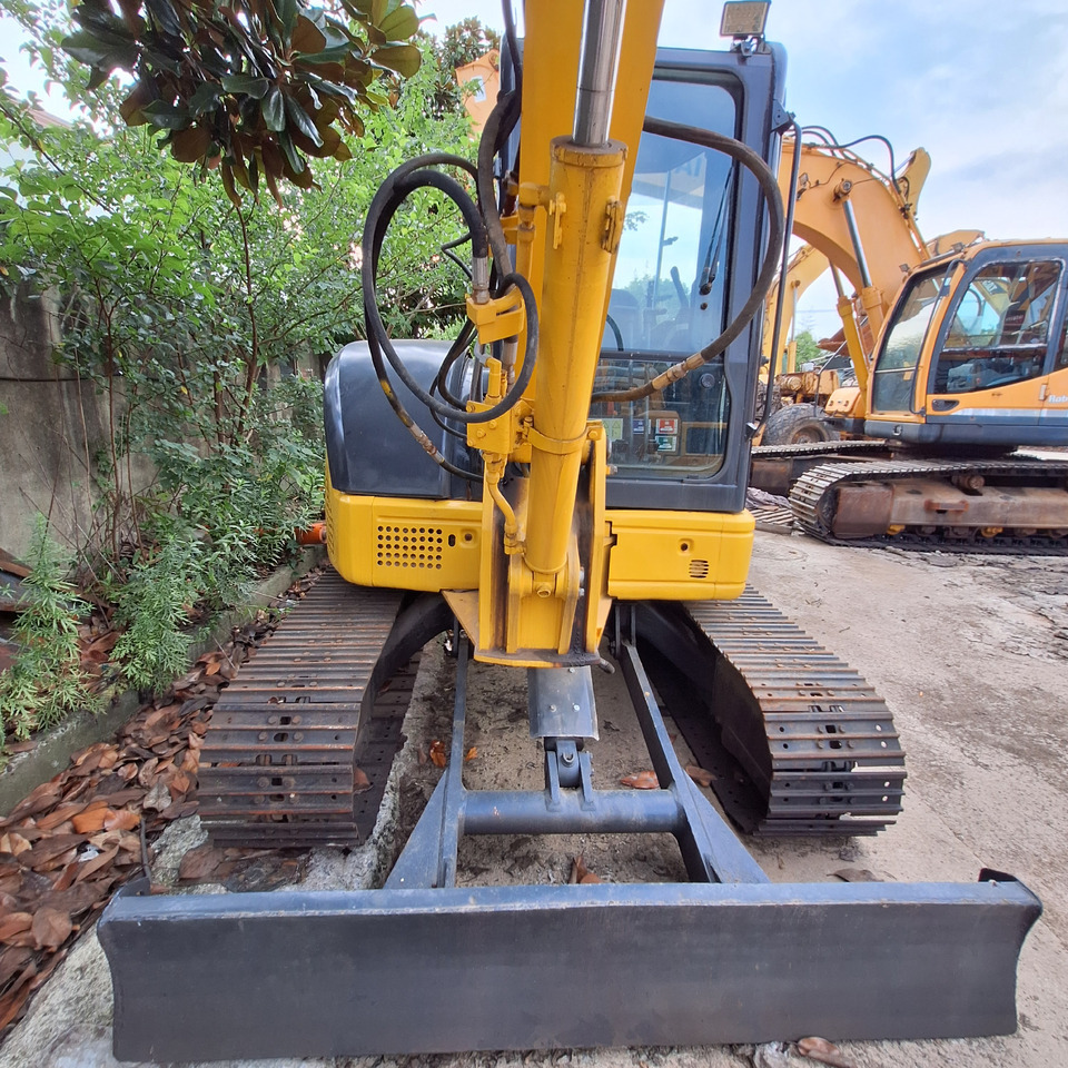 Komatsu PC55MR - Mini escavadeira: foto 5 Komatsu PC55MR - Mini escavadeira: foto 5