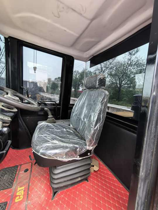 Mini Wheel Loader With Automatic Caterpillar 966H Engine High Operating Efficiency cat966H for sale - Carregadeira de rodas: foto 5 Mini Wheel Loader With Automatic Caterpillar 966H Engine High Operating Efficiency cat966H for sale - Carregadeira de rodas: foto 5