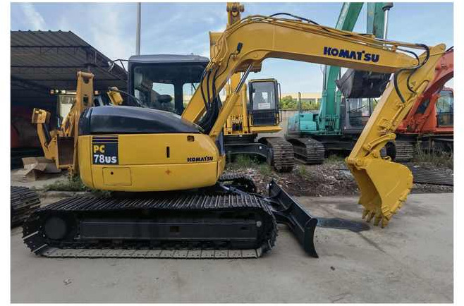 Used Komatsu Pc78 Excavator pc78us in Good condition pc70 60 55 56 90 Komatsu mini excavators in stock - Escavadeira: foto 1 Used Komatsu Pc78 Excavator pc78us in Good condition pc70 60 55 56 90 Komatsu mini excavators in stock - Escavadeira: foto 1
