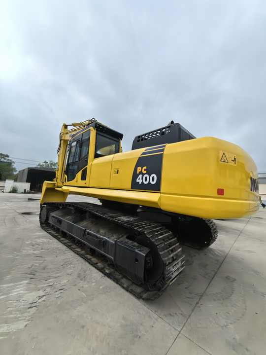 Used PC400-7 PC400-8 Komatsu excavator PC400-8 crawler excavator on stock - Escavadora de rastos: foto 3 Used PC400-7 PC400-8 Komatsu excavator PC400-8 crawler excavator on stock - Escavadora de rastos: foto 3