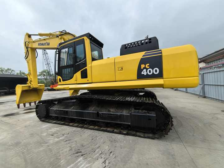 Used PC400-7 PC400-8 Komatsu excavator PC400-8 crawler excavator on stock - Escavadora de rastos: foto 4 Used PC400-7 PC400-8 Komatsu excavator PC400-8 crawler excavator on stock - Escavadora de rastos: foto 4
