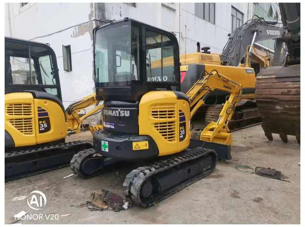 Komatsu second hand digger mini excavator pc35 used excavators komatsu pc35 for sale - Escavadora de rastos: foto 1 Komatsu second hand digger mini excavator pc35 used excavators komatsu pc35 for sale - Escavadora de rastos: foto 1
