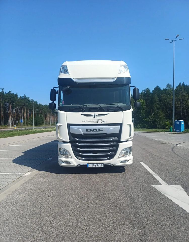 DAF XF 480 SUPER SPACE CAB / ZESTAW TANDEM PRZEJAZDOWY 120 M3 / SSC / ACC /EURO 6 - Caminhão com lona: foto 4 DAF XF 480 SUPER SPACE CAB / ZESTAW TANDEM PRZEJAZDOWY 120 M3 / SSC / ACC /EURO 6 - Caminhão com lona: foto 4