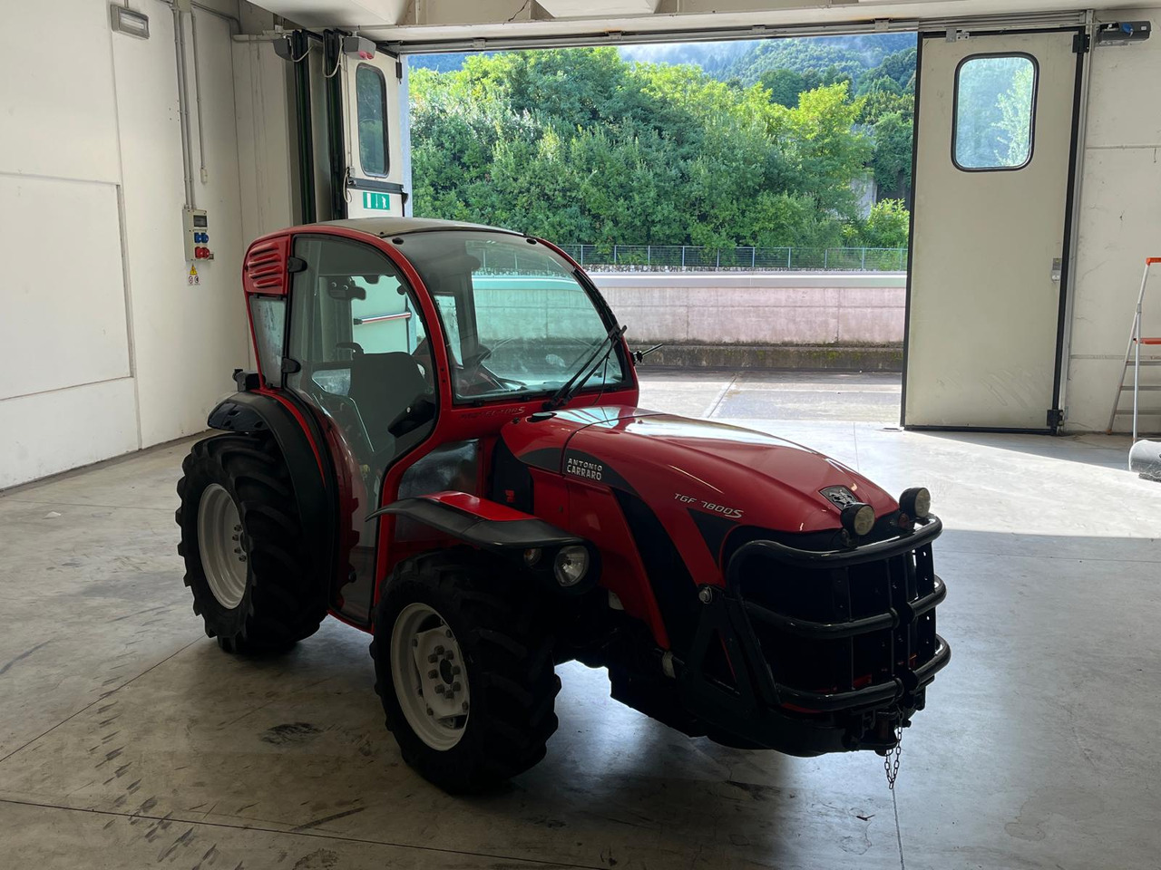 ANTONIO CARRARO TGF 7800S - Trator: foto 4 ANTONIO CARRARO TGF 7800S - Trator: foto 4