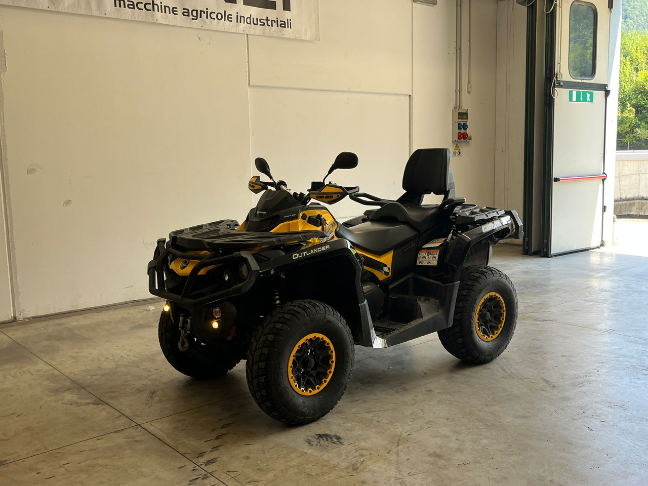 CAN-AM BRP OUTLANDER 1000 ROTAX 4X4 - Quadriciclo: foto 2 CAN-AM BRP OUTLANDER 1000 ROTAX 4X4 - Quadriciclo: foto 2