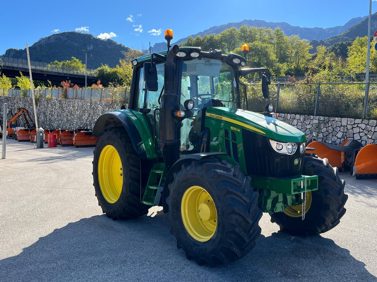 JOHN DEERE 6120 M - Trator: foto 4 JOHN DEERE 6120 M - Trator: foto 4