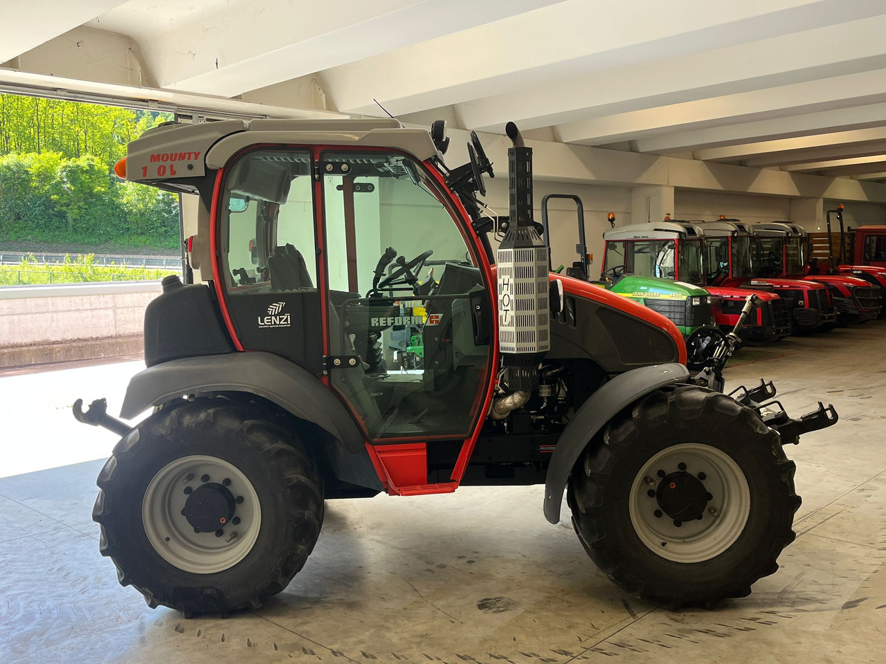 TRATTORE REFORM MOUNTY 100 V - Trator: foto 4 TRATTORE REFORM MOUNTY 100 V - Trator: foto 4