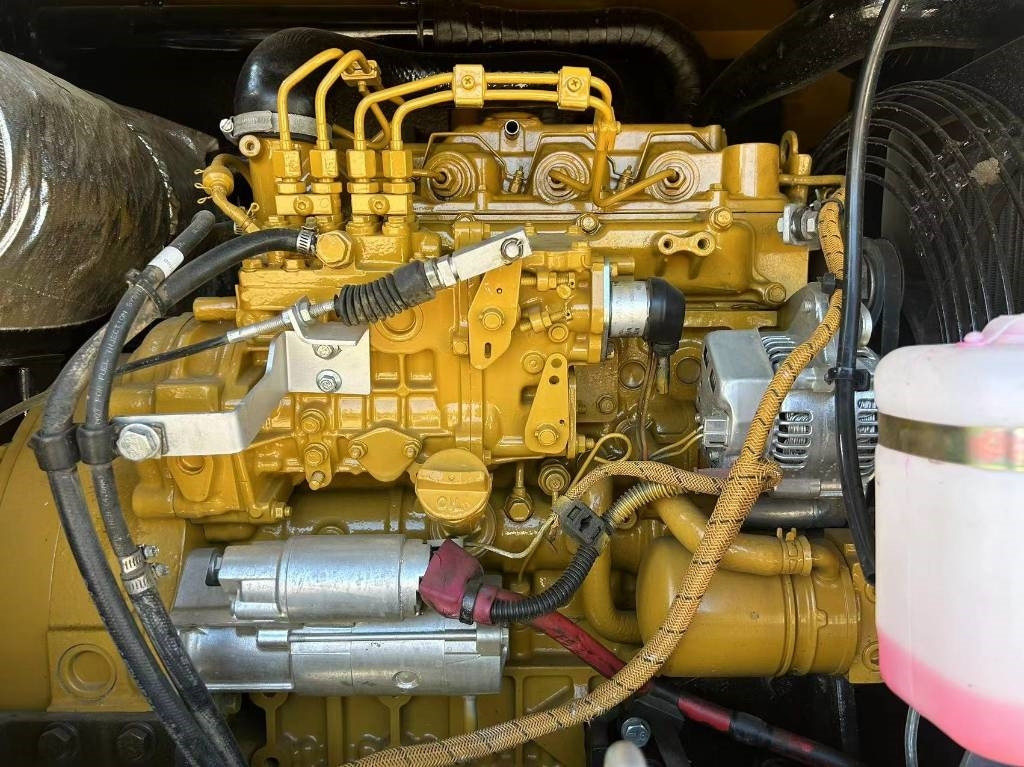 CAT 308 - Mini escavadeira: foto 3 CAT 308 - Mini escavadeira: foto 3