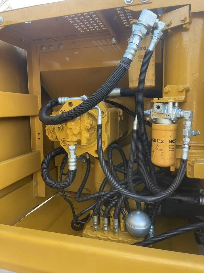 CAT 320 B - Escavadora de rastos: foto 5 CAT 320 B - Escavadora de rastos: foto 5