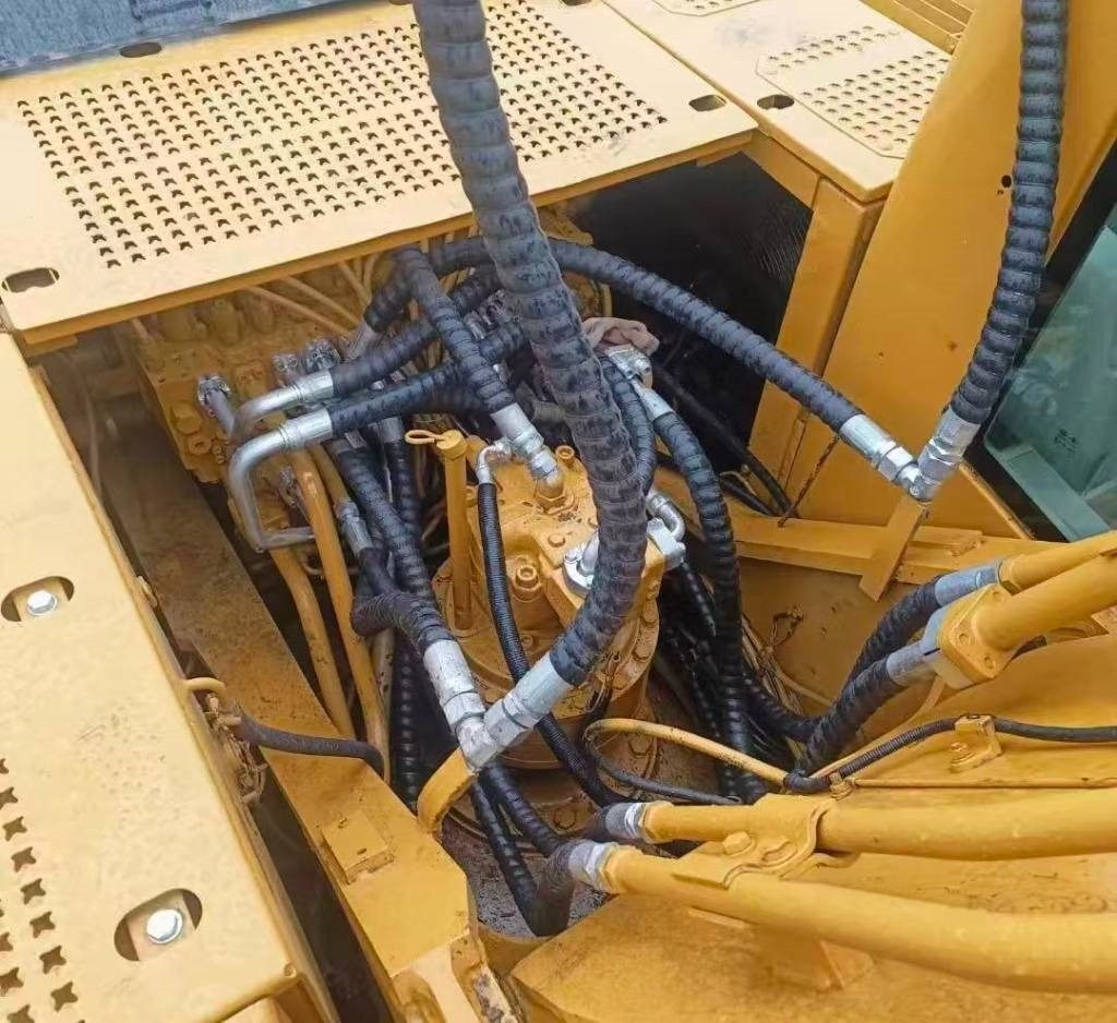 CAT 325 C - Escavadora de rastos: foto 5 CAT 325 C - Escavadora de rastos: foto 5
