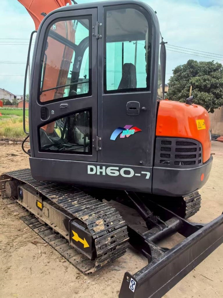 Doosan DH 60-7 - Mini escavadeira: foto 5 Doosan DH 60-7 - Mini escavadeira: foto 5