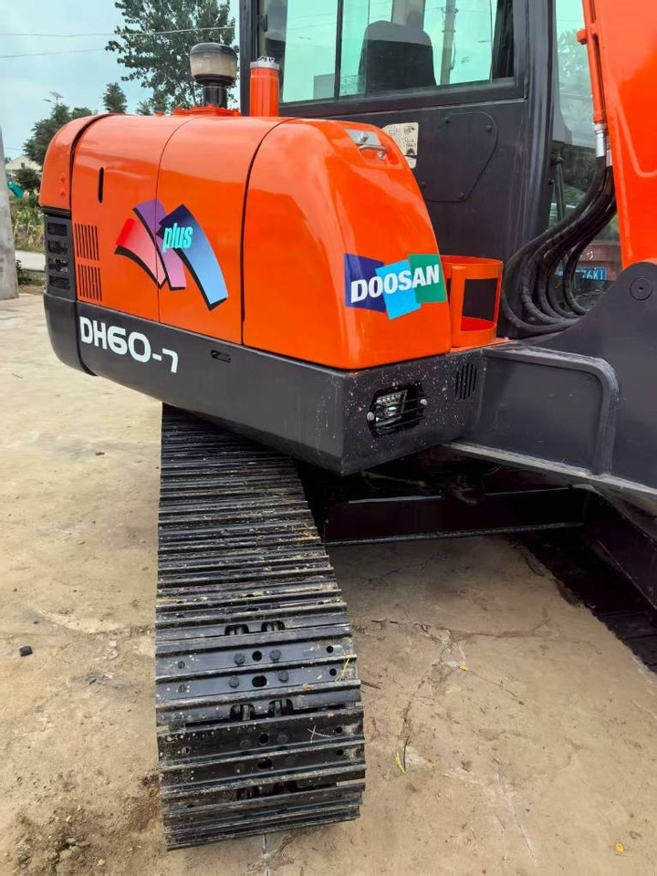 Doosan DH 60-7 - Mini escavadeira: foto 3 Doosan DH 60-7 - Mini escavadeira: foto 3