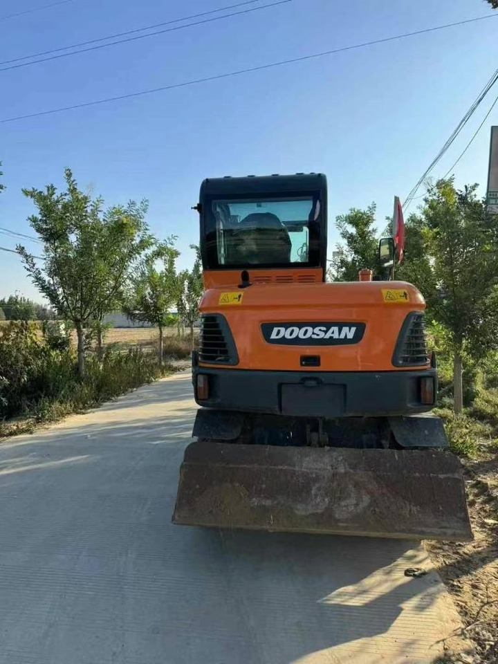 Doosan DX 60 - Mini escavadeira: foto 2 Doosan DX 60 - Mini escavadeira: foto 2