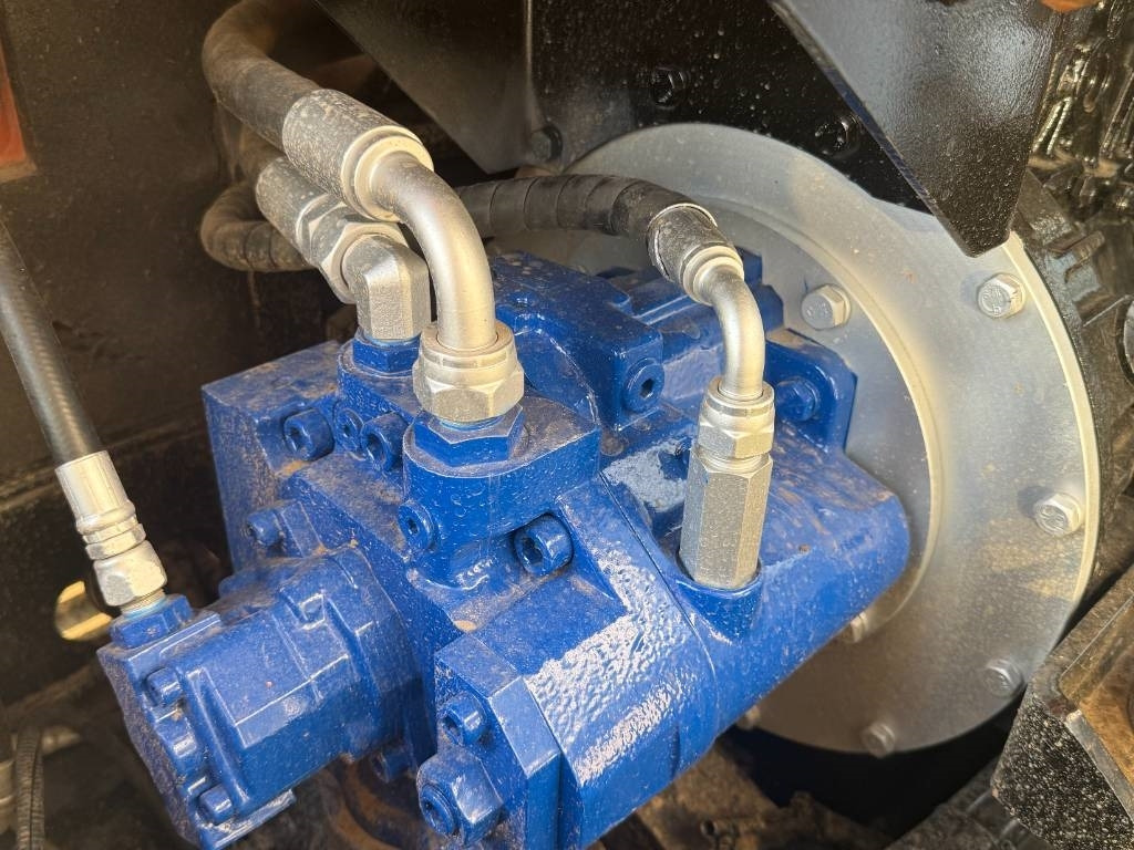 Doosan DX 75 - Escavadora de rastos: foto 3 Doosan DX 75 - Escavadora de rastos: foto 3