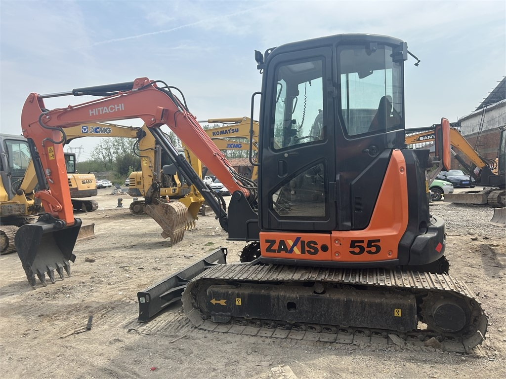 Hitachi ZX 55  - Mini escavadeira: foto 1 Hitachi ZX 55  - Mini escavadeira: foto 1
