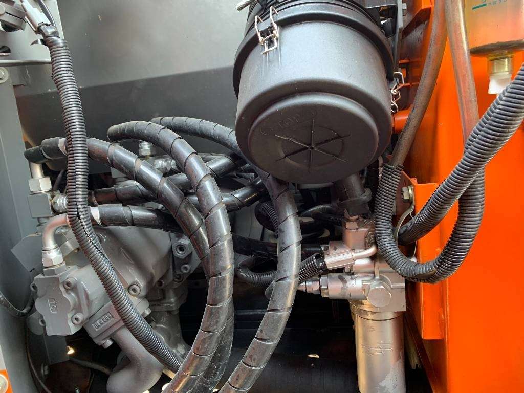 Hitachi ZX 70 - Mini escavadeira: foto 5 Hitachi ZX 70 - Mini escavadeira: foto 5