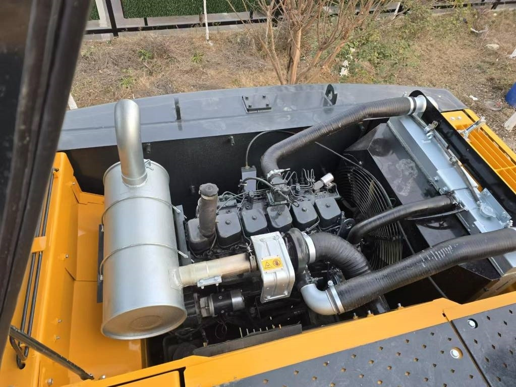 Hyundai 220—9S - Escavadora de rastos: foto 4 Hyundai 220—9S - Escavadora de rastos: foto 4