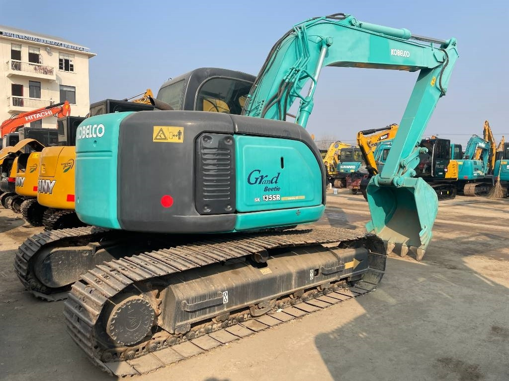 Kobelco SK 135 SR LC - Escavadora de rastos: foto 1 Kobelco SK 135 SR LC - Escavadora de rastos: foto 1