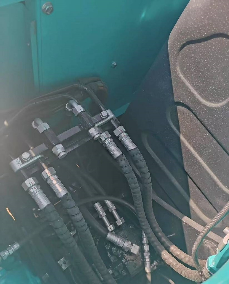 Kobelco SK 75 - Escavadora de rastos: foto 4 Kobelco SK 75 - Escavadora de rastos: foto 4