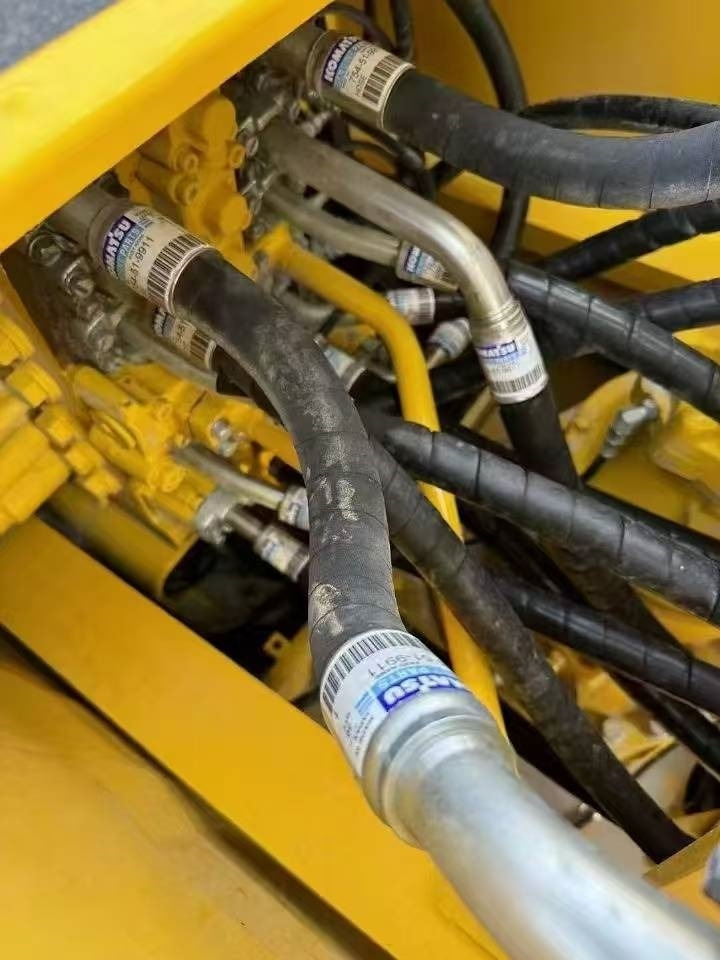 Komatsu 220-8 - Escavadora de rastos: foto 5 Komatsu 220-8 - Escavadora de rastos: foto 5