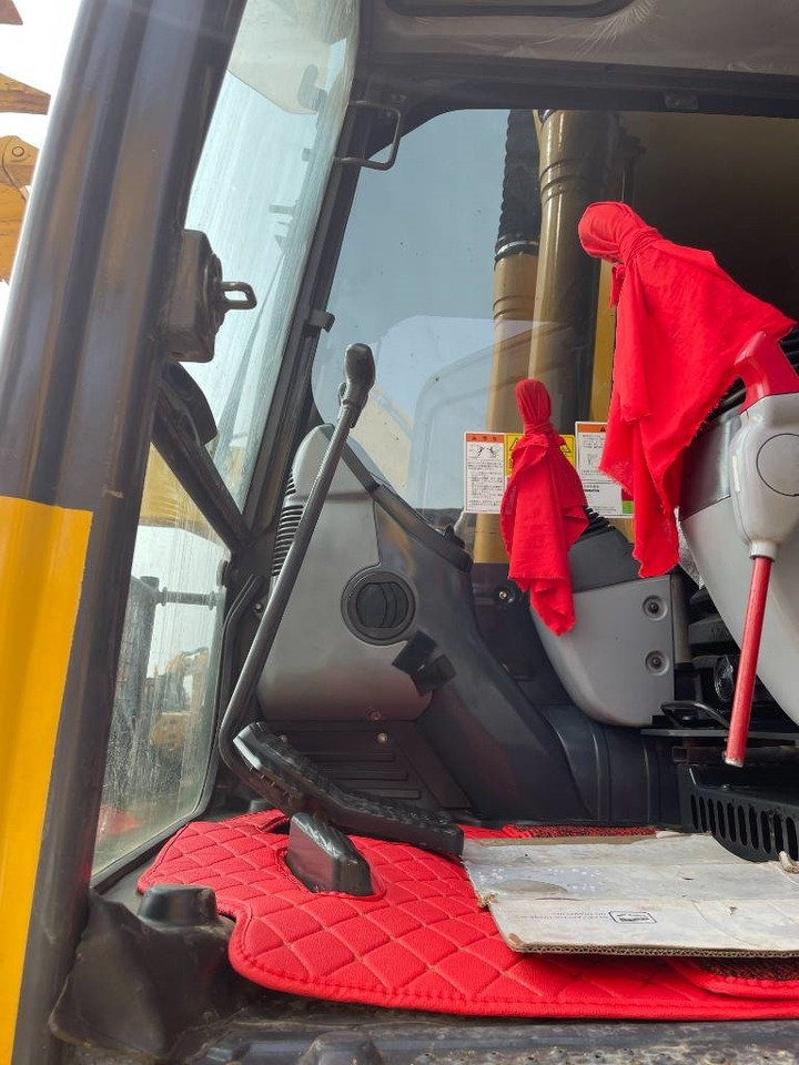 Komatsu PC 200-8 - Escavadora de rastos: foto 3 Komatsu PC 200-8 - Escavadora de rastos: foto 3