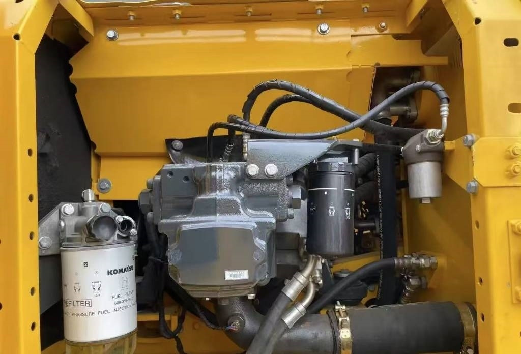 Komatsu PC 240 - Escavadora de rastos: foto 5 Komatsu PC 240 - Escavadora de rastos: foto 5