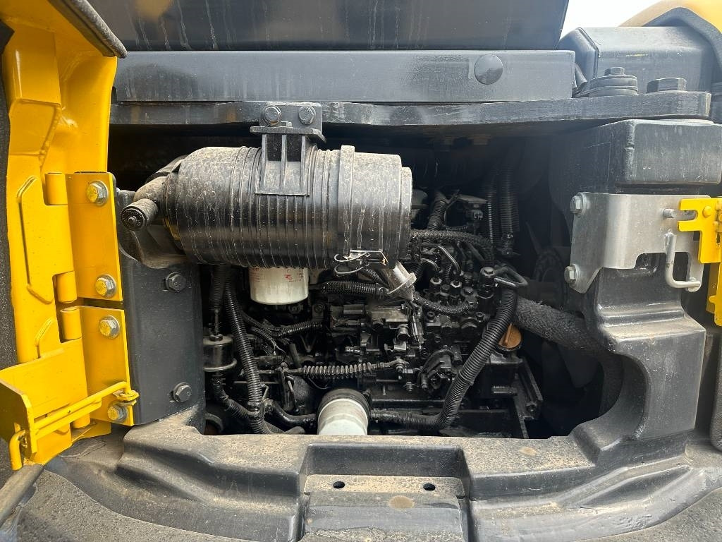 Komatsu PC 40  - Mini escavadeira: foto 5 Komatsu PC 40  - Mini escavadeira: foto 5