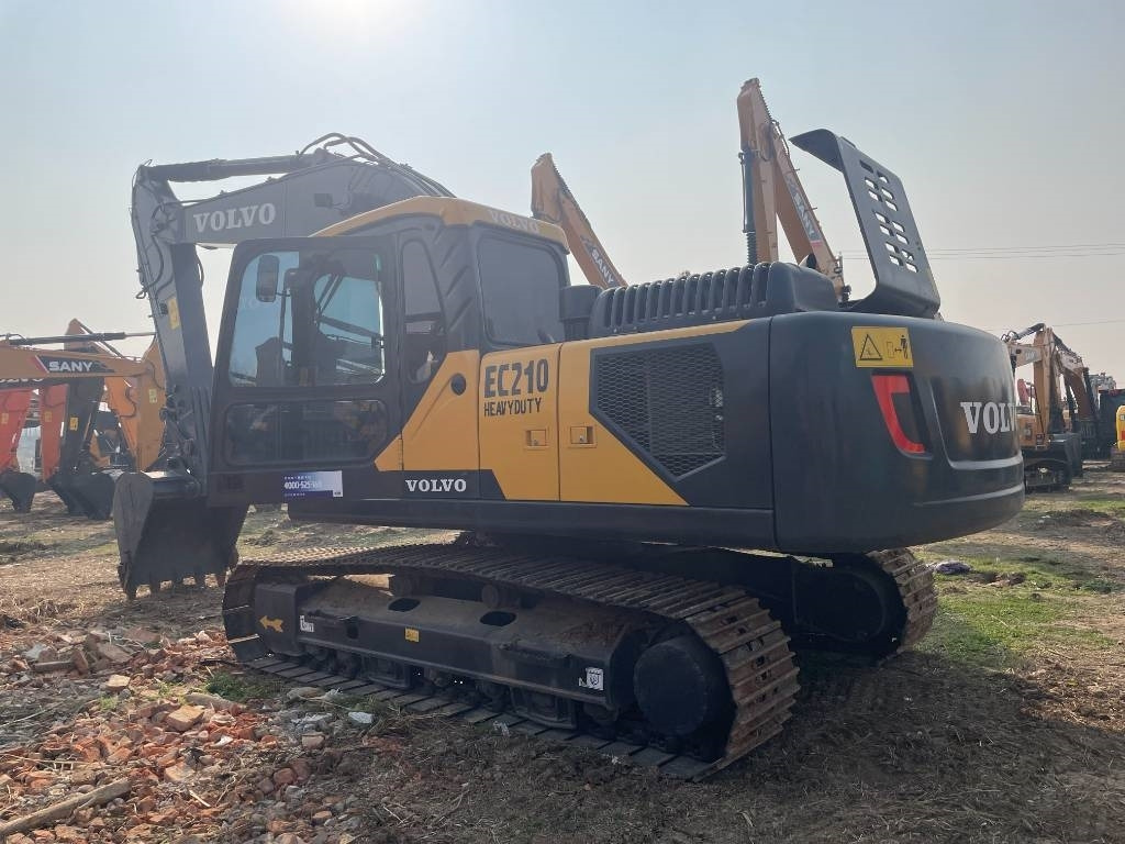 Volvo EC 210 - Escavadora de rastos: foto 1 Volvo EC 210 - Escavadora de rastos: foto 1