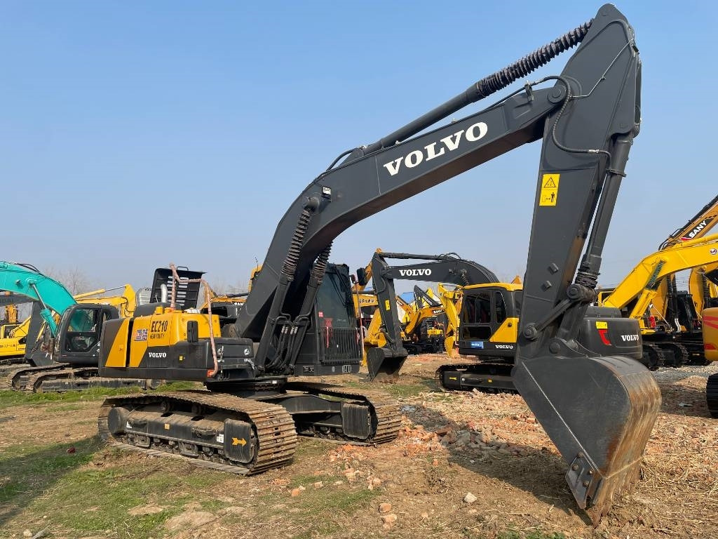 Volvo EC 210 - Escavadora de rastos: foto 2 Volvo EC 210 - Escavadora de rastos: foto 2
