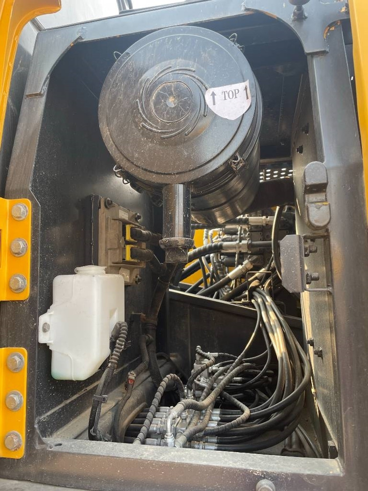 Volvo EC 210 - Escavadora de rastos: foto 4 Volvo EC 210 - Escavadora de rastos: foto 4