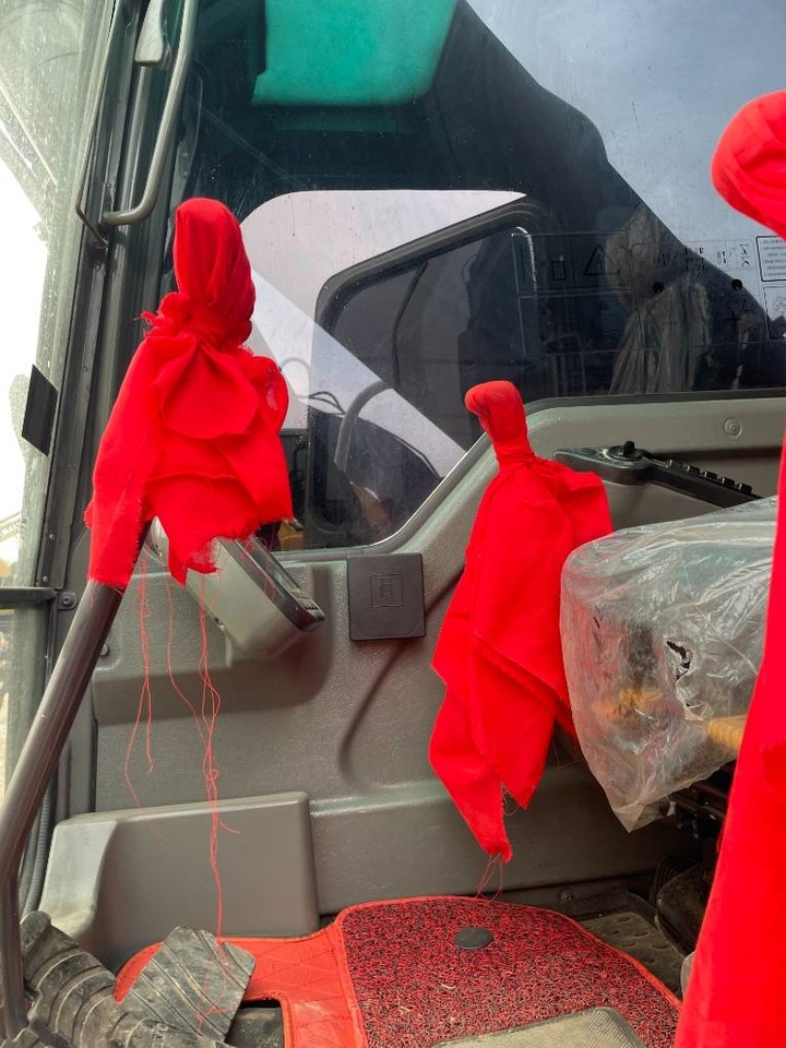 Volvo EC 240 - Escavadora de rastos: foto 4 Volvo EC 240 - Escavadora de rastos: foto 4